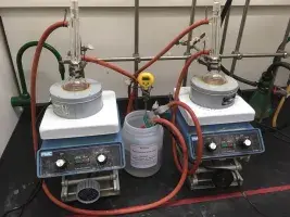 A picture showing the recirculator attached to two Liebig-type condensers in series